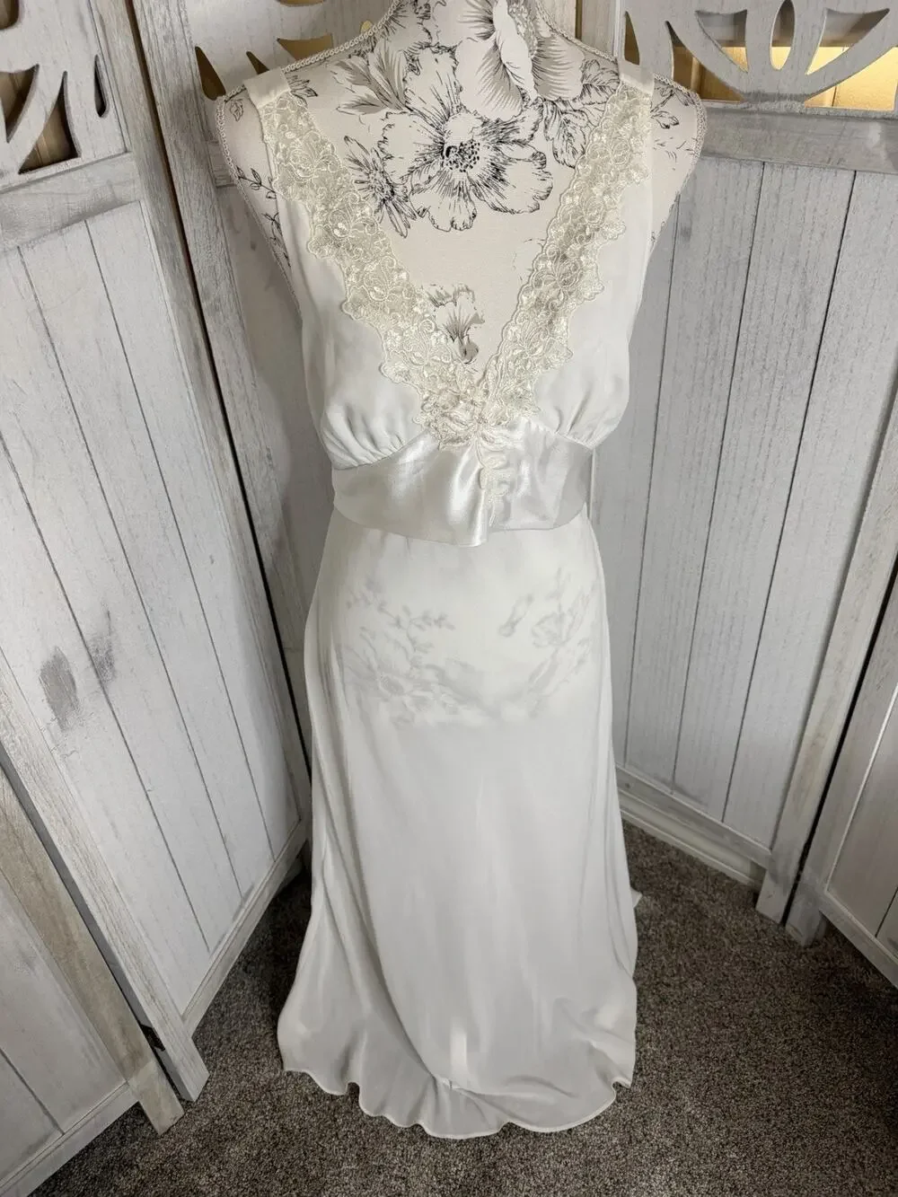 Vintage Dentelle Lingerie White Bridal Nightgown Satin Beaded Slip Dress Medium